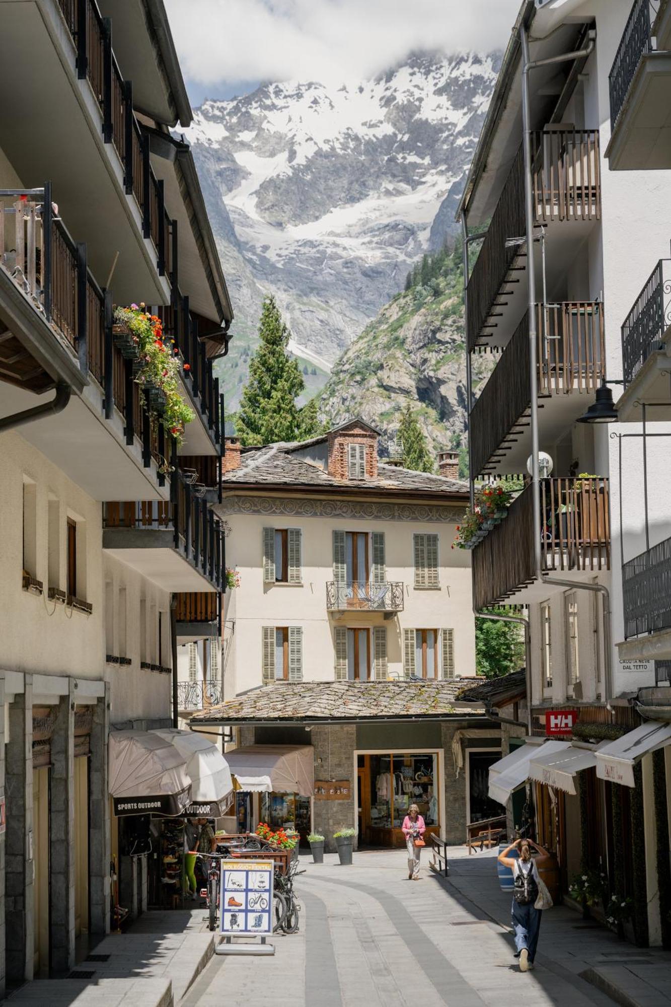 Grand Hotel Courmayeur Mont Blanc, By R Collection Hotels Kültér fotó